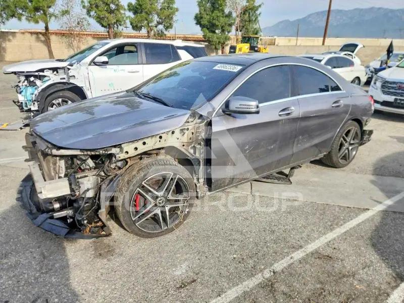 2018 Mercedes Benz CLA-Class фото