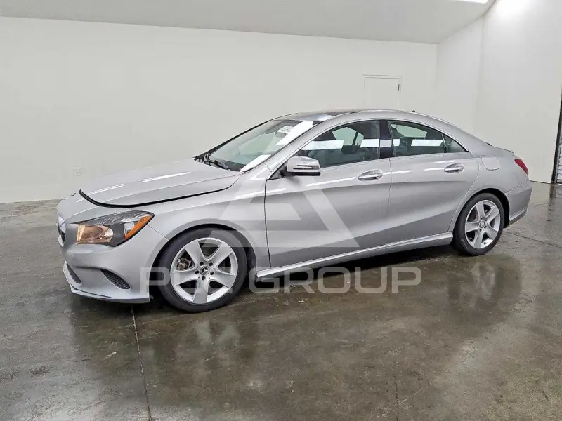 2018 Mercedes Benz CLA-Class фото