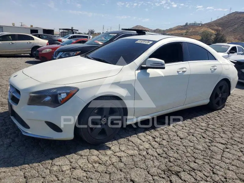 2018 Mercedes Benz CLA-Class фото