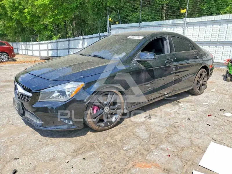 2018 Mercedes Benz CLA-Class фото
