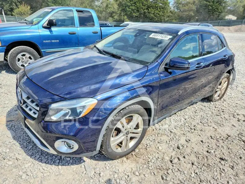 2018 Mercedes Benz GLA-Class фото