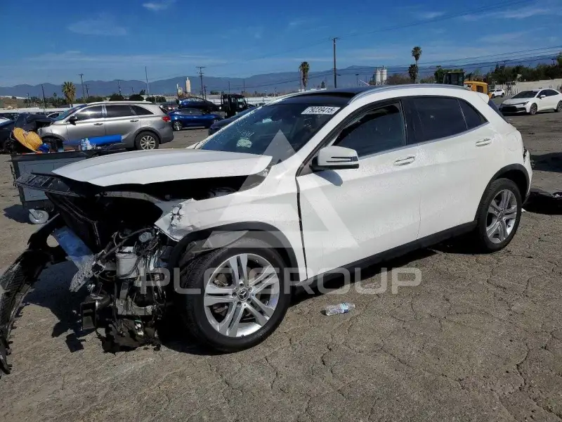 2018 Mercedes Benz GLA-Class фото
