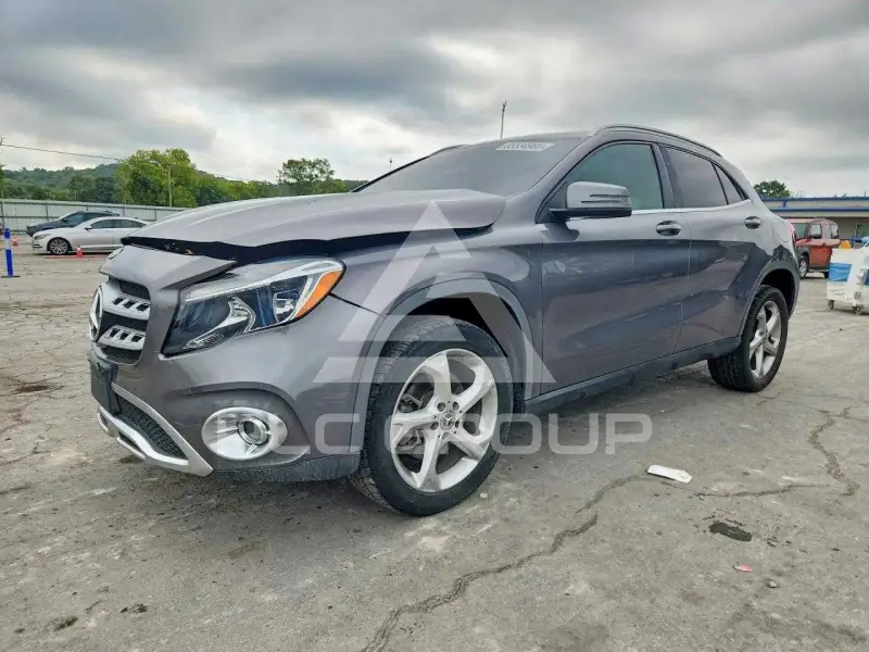 2018 Mercedes Benz GLA-Class фото