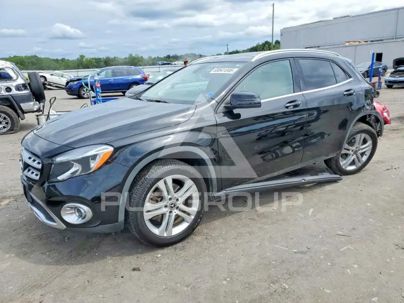 2018 Mercedes Benz GLA-Class photo