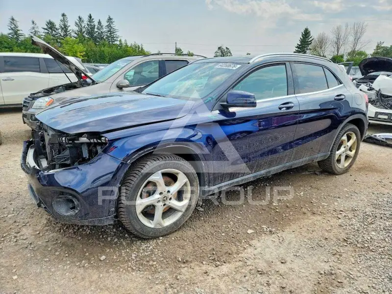 2018 Mercedes Benz GLA-Class фото