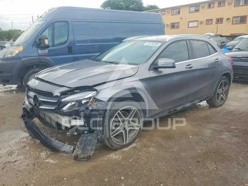 2018 Mercedes Benz GLA-Class фото