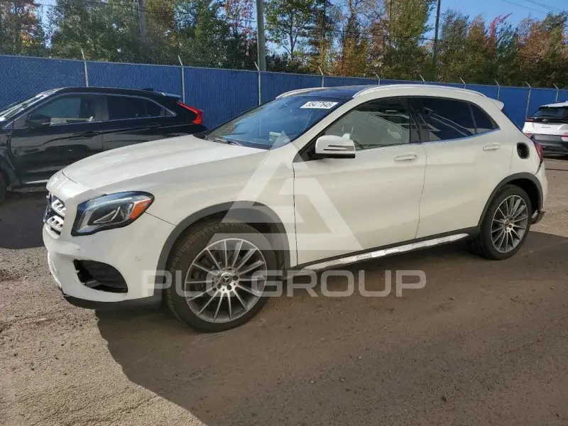 2018 Mercedes Benz GLA-Class photo