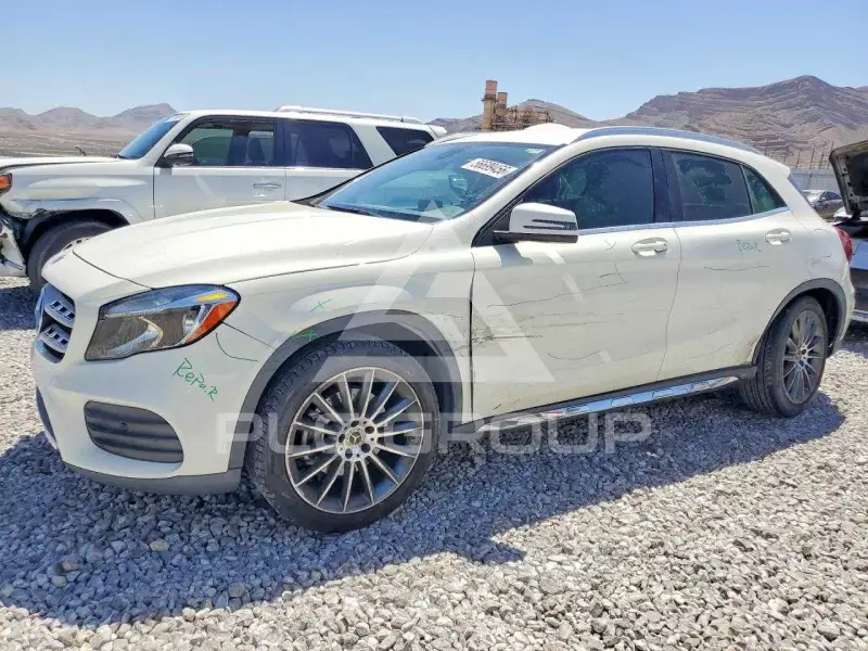 2018 Mercedes Benz GLA-Class photo