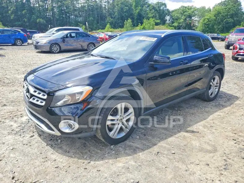 2018 Mercedes Benz GLA-Class photo