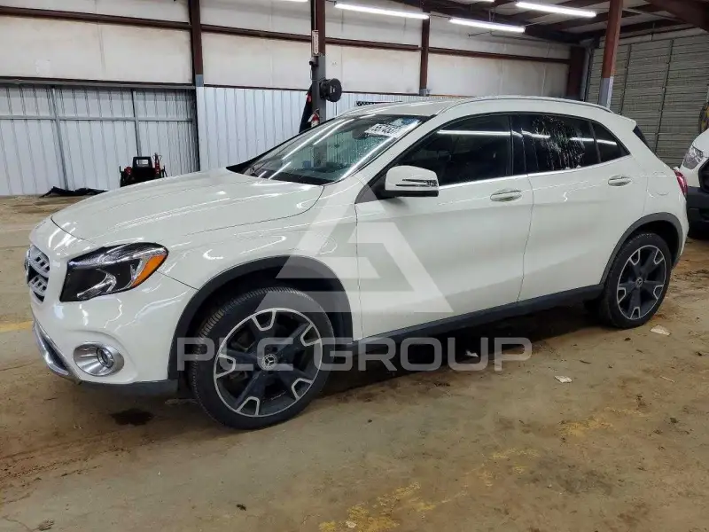 2018 Mercedes Benz GLA-Class photo