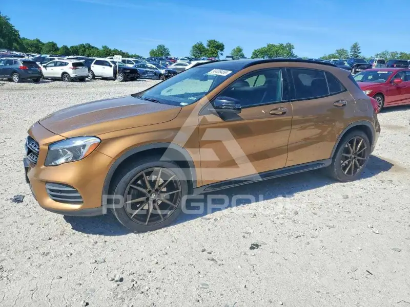 2018 Mercedes Benz GLA-Class фото