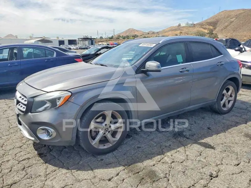 2018 Mercedes Benz GLA-Class фото