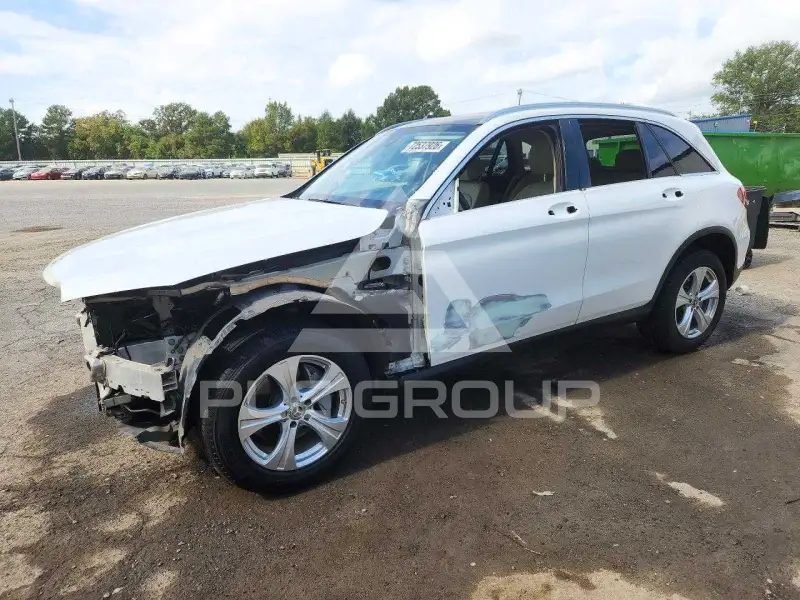 2018 Mercedes Benz GLC-Class фото
