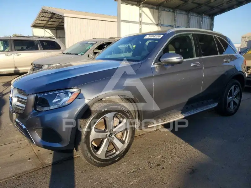 2018 Mercedes Benz GLC-Class фото