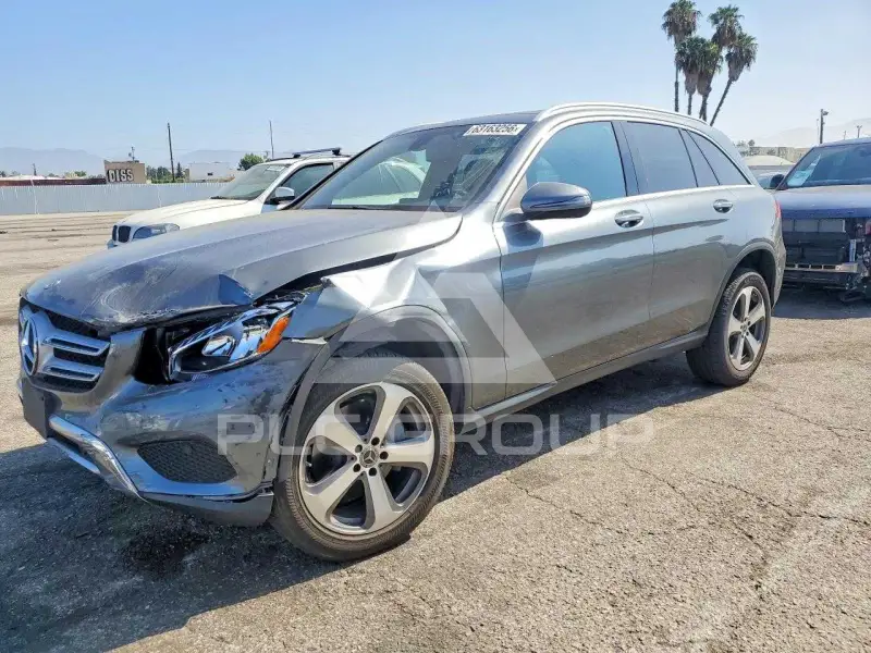 2018 Mercedes Benz GLC-Class фото