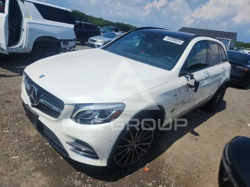 2018 Mercedes Benz GLC-Class photo