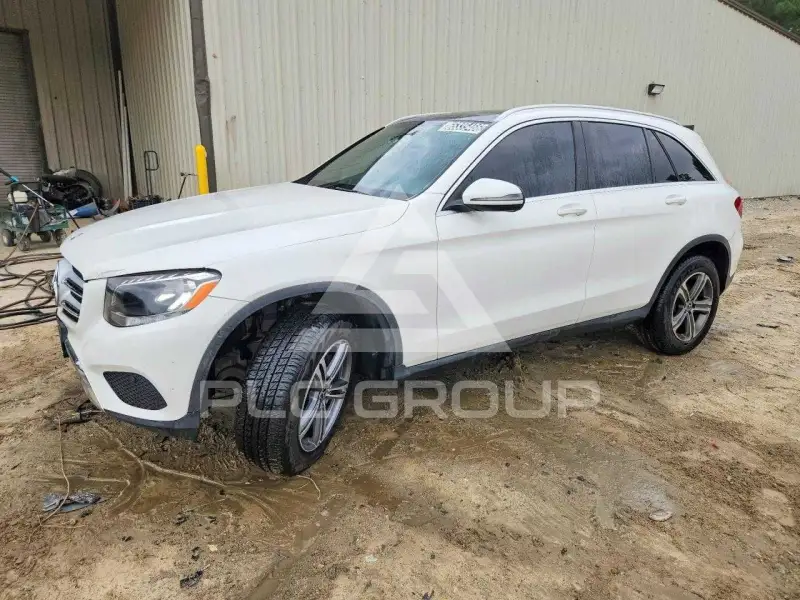 2018 Mercedes Benz GLC-Class фото