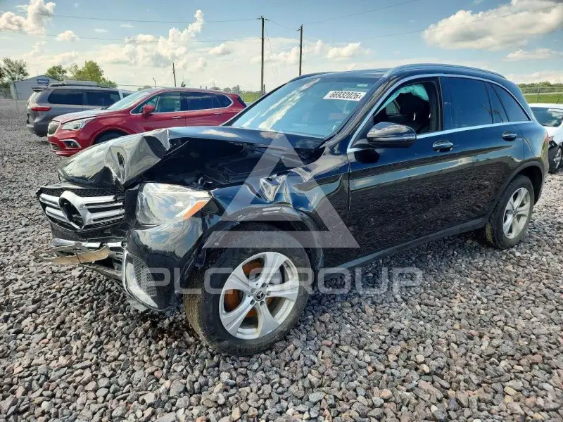 2018 Mercedes Benz GLC-Class фото