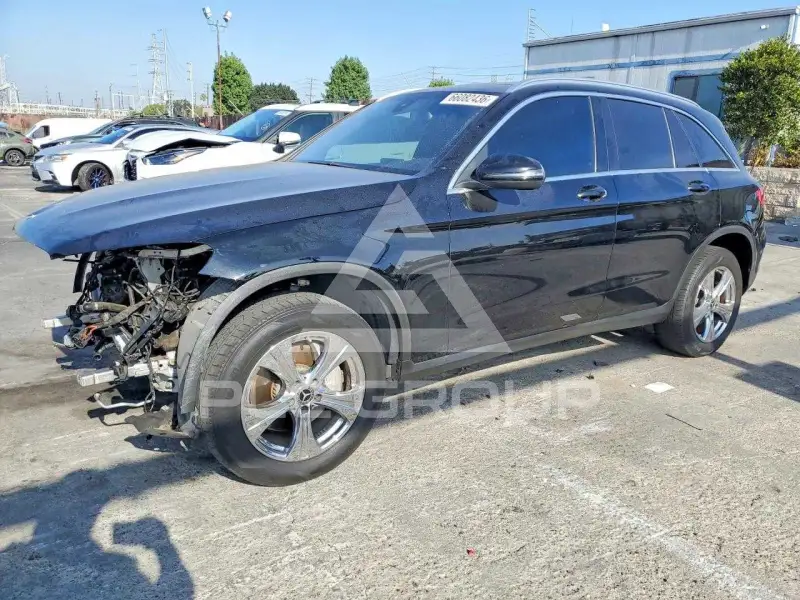 2018 Mercedes Benz GLC-Class фото