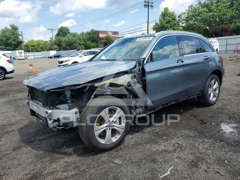 2018 Mercedes Benz GLC-Class photo