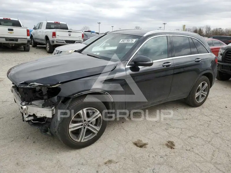 2018 Mercedes Benz GLC-Class фото