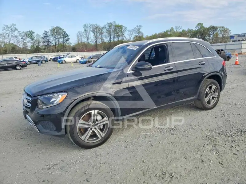 2018 Mercedes Benz GLC-Class фото