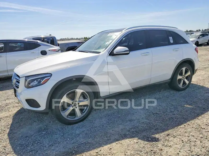 2018 Mercedes Benz GLC-Class photo