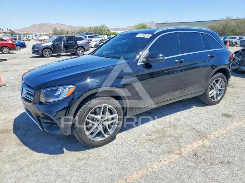 2018 Mercedes Benz GLC-Class фото