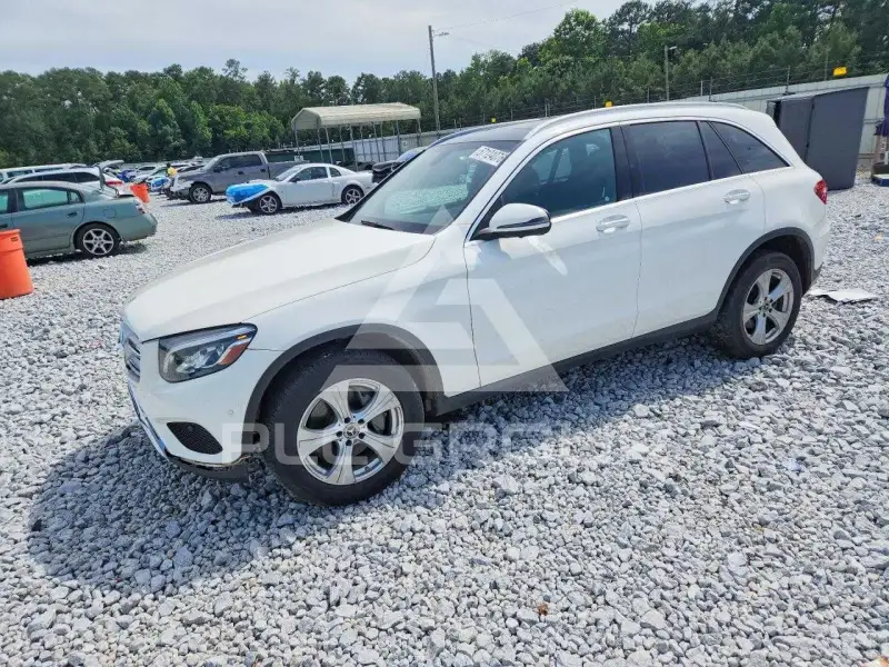 2018 Mercedes Benz GLC-Class фото