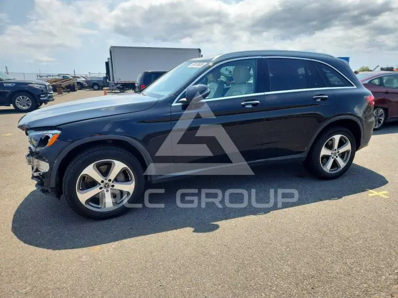 2018 Mercedes Benz GLC-Class photo