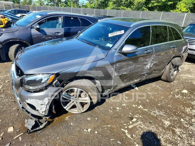 2018 Mercedes Benz GLC-Class фото