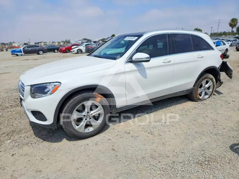 2018 Mercedes Benz GLC-Class photo