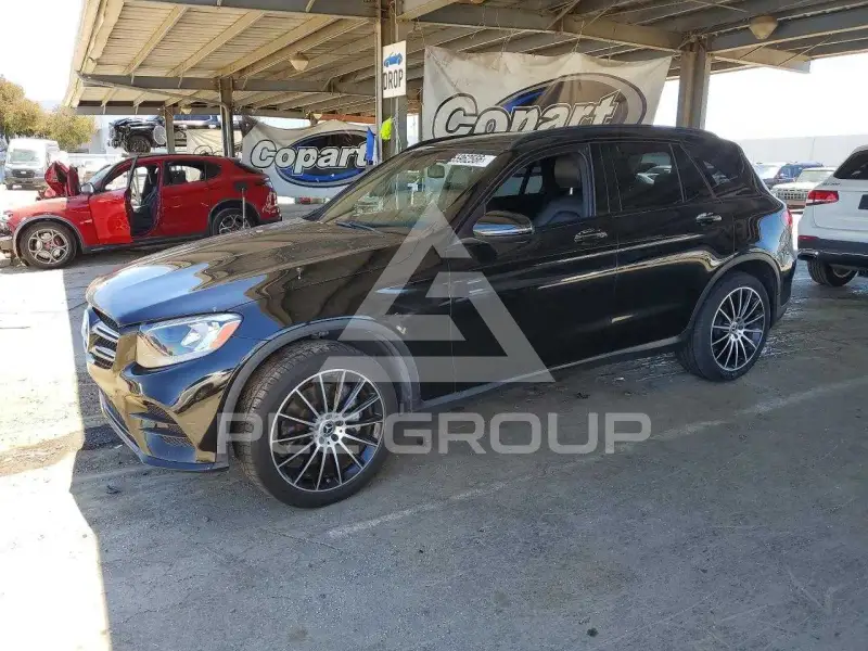 2018 Mercedes Benz GLC-Class photo