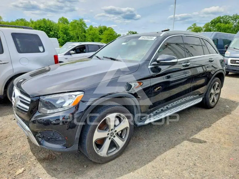 2018 Mercedes Benz GLC-Class фото