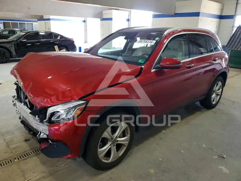 2018 Mercedes Benz GLC-Class фото