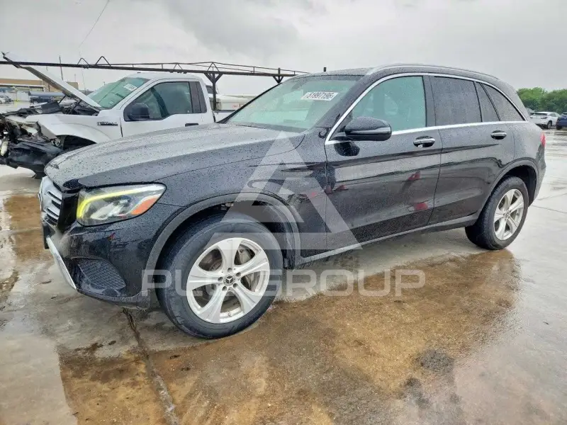 2018 Mercedes Benz GLC-Class фото