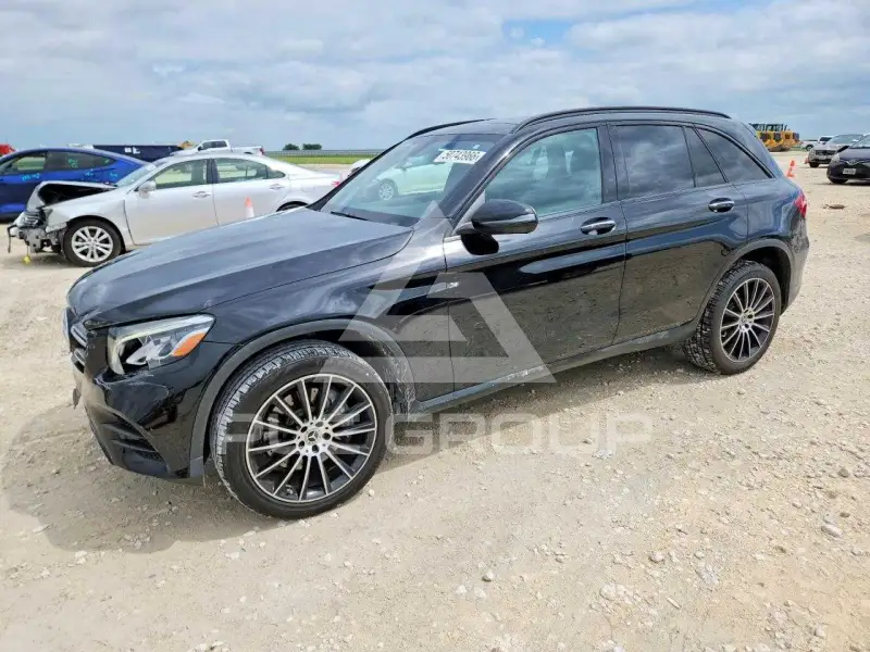 2018 Mercedes Benz GLC-Class фото