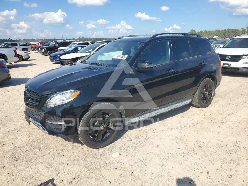 2018 Mercedes Benz GLE-Class фото