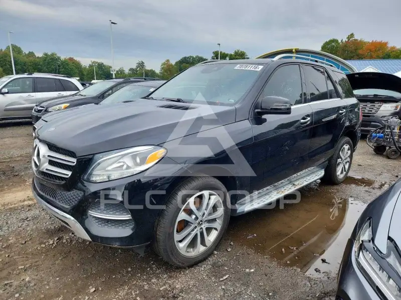 2018 Mercedes Benz GLE-Class фото