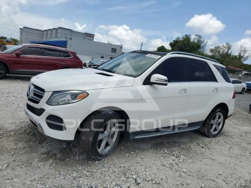 2018 Mercedes Benz GLE-Class фото
