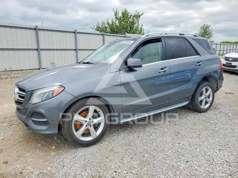 2018 Mercedes Benz GLE-Class фото
