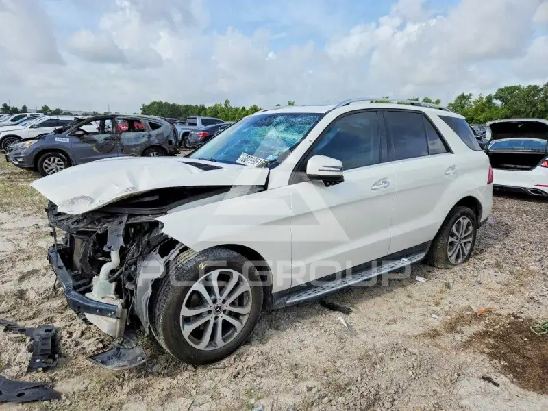 2018 Mercedes Benz GLE-Class фото