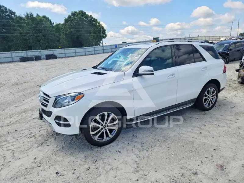 2018 Mercedes Benz GLE-Class фото