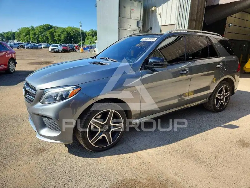 2018 Mercedes Benz GLE-Class фото