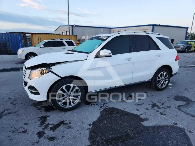 2018 Mercedes Benz GLE-Class фото