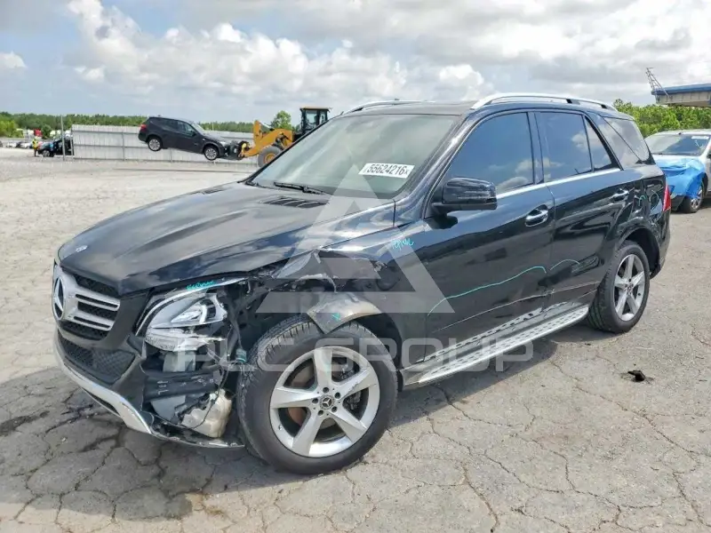 2018 Mercedes Benz GLE-Class фото