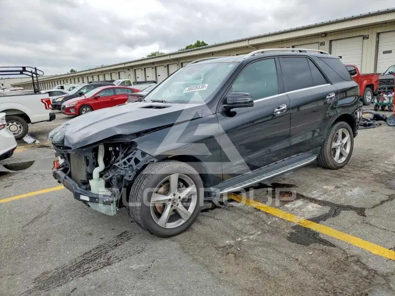 2018 Mercedes Benz GLE-Class фото