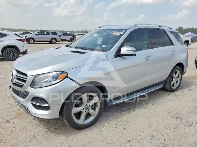 2018 Mercedes Benz GLE-Class фото