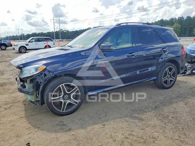 2018 Mercedes Benz GLE-Class фото