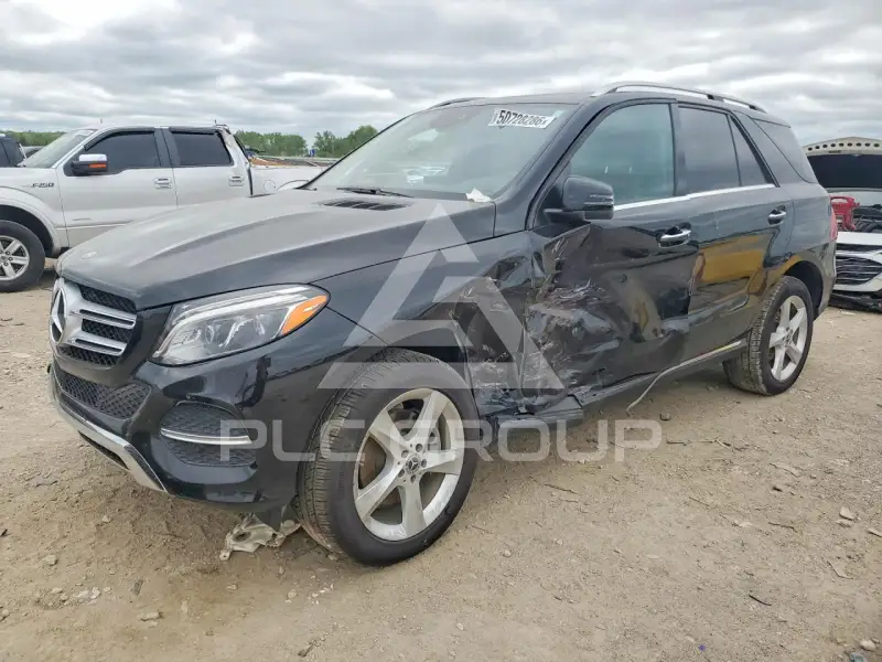2018 Mercedes Benz GLE-Class фото